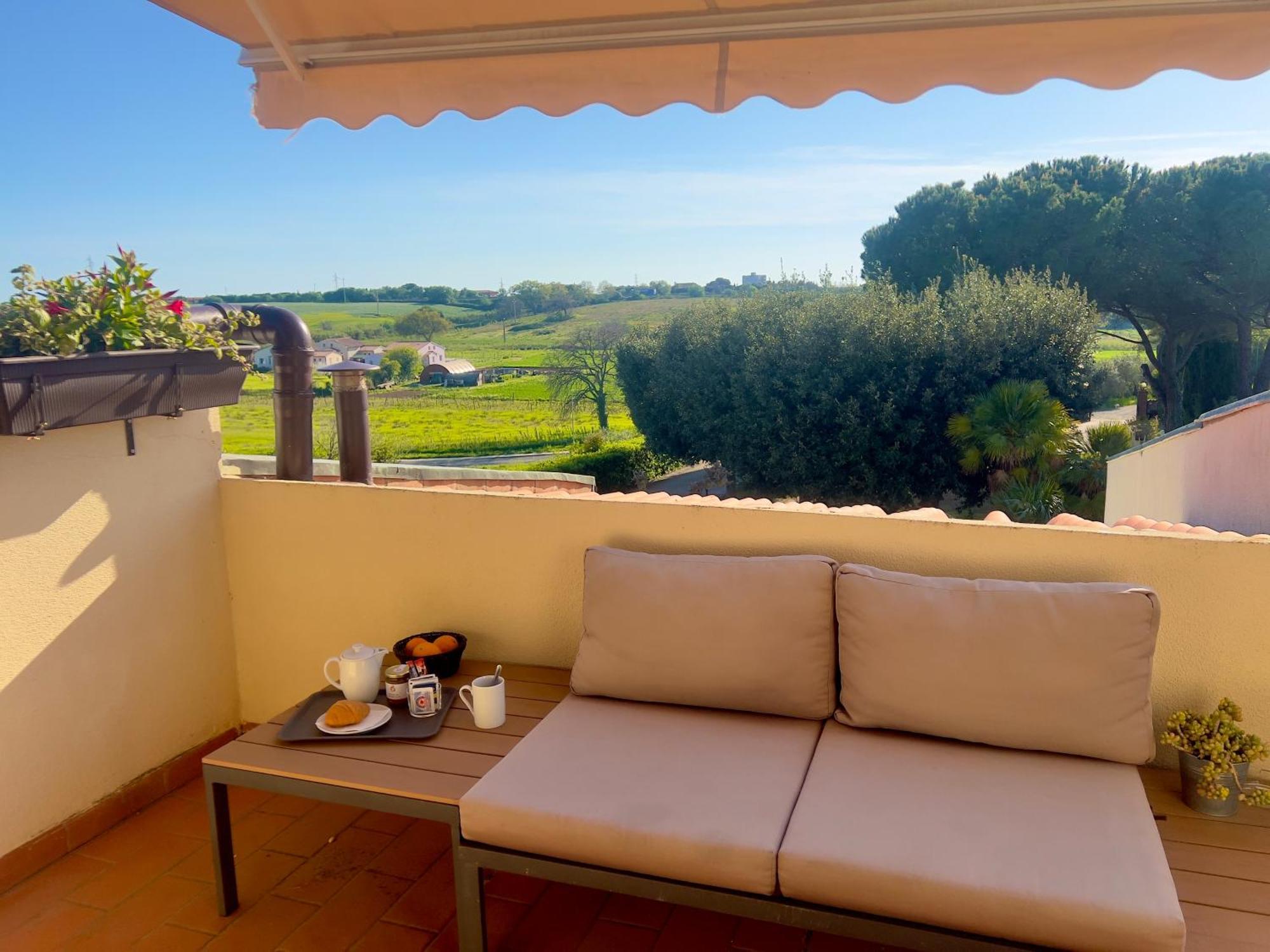 Villa Lavinia B&B Montescudaio Bagian luar foto