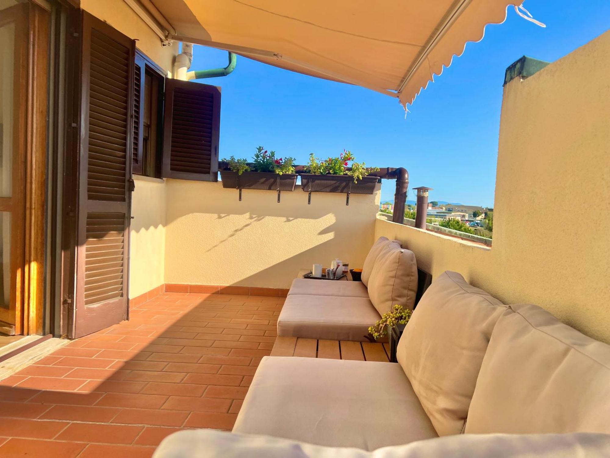 Villa Lavinia B&B Montescudaio Bagian luar foto