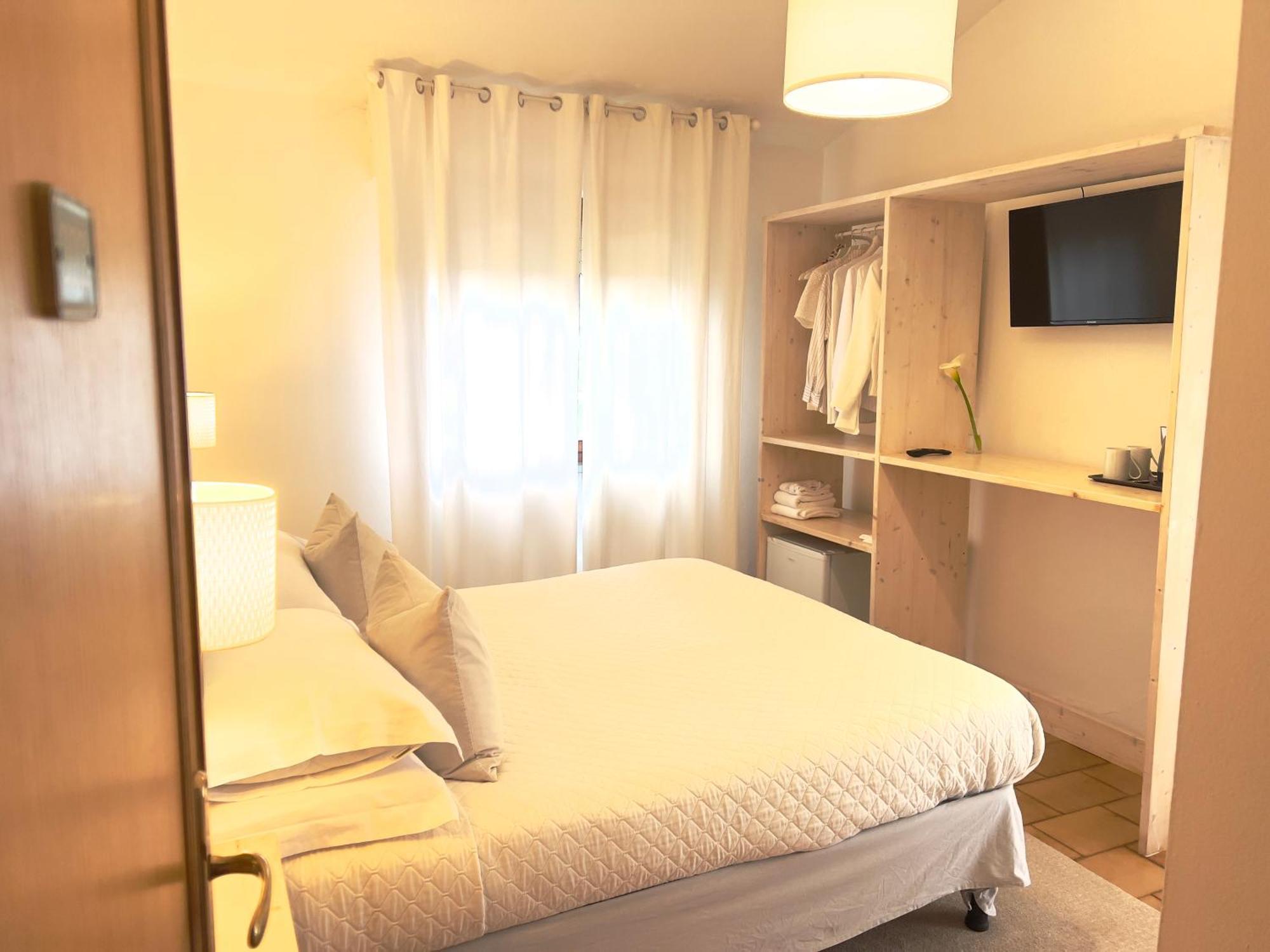 Villa Lavinia B&B Montescudaio Bagian luar foto