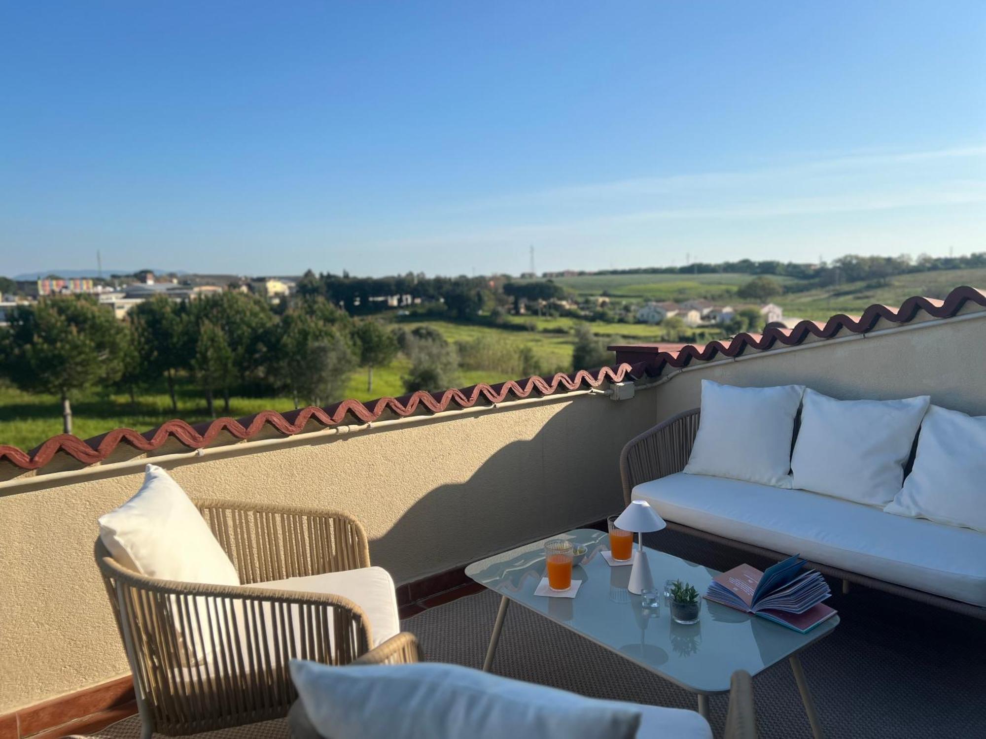 Villa Lavinia B&B Montescudaio Bagian luar foto