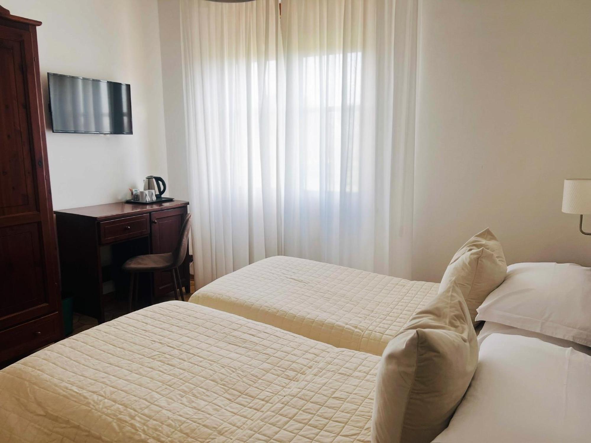Villa Lavinia B&B Montescudaio Ruang foto