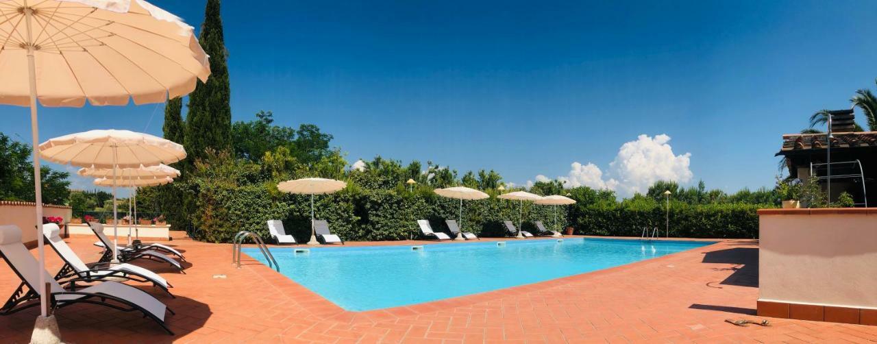 Villa Lavinia B&B Montescudaio Bagian luar foto